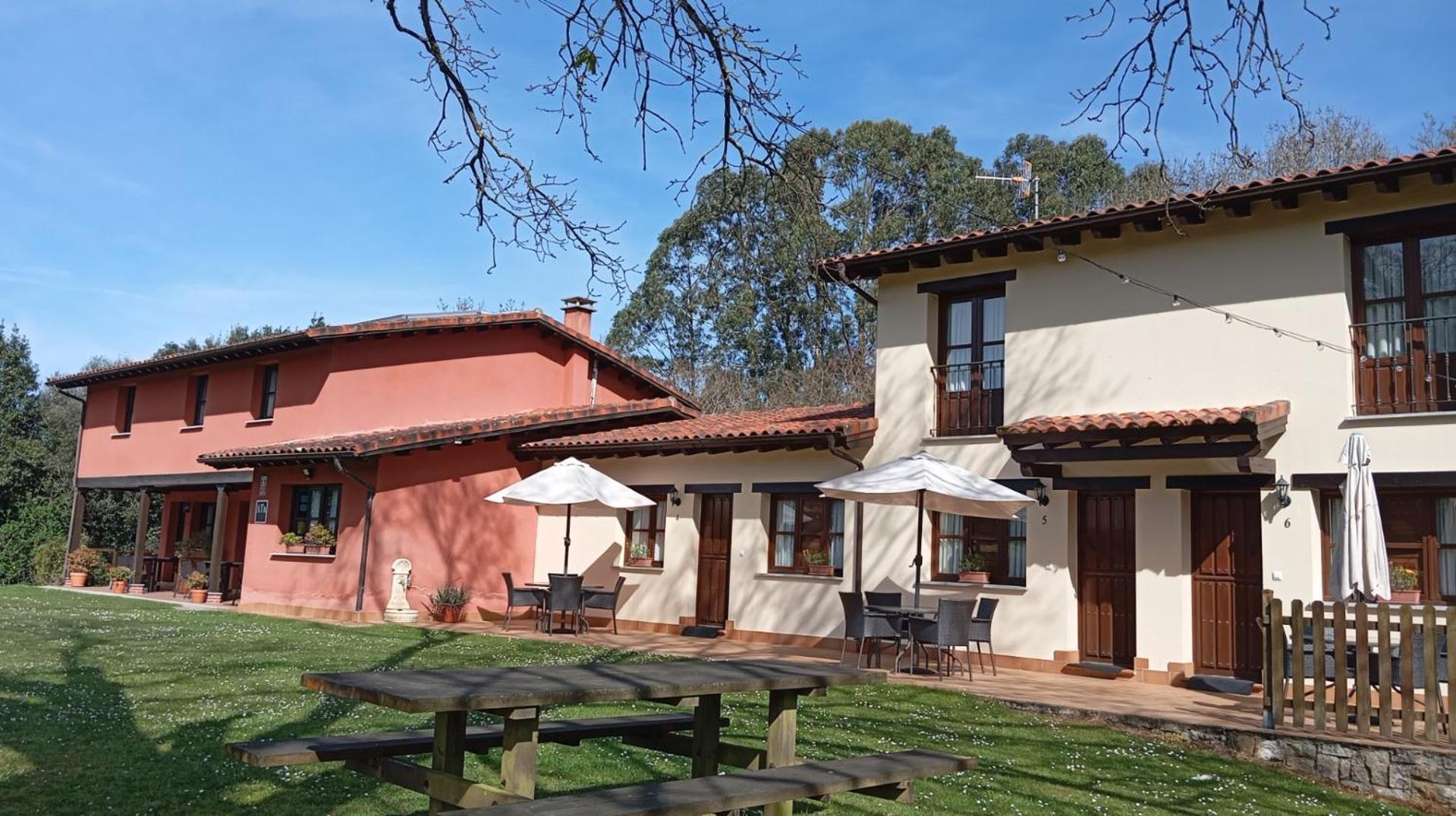 Apartamentos Rurales La Fuente De Bascones Villahormes Extérieur photo
